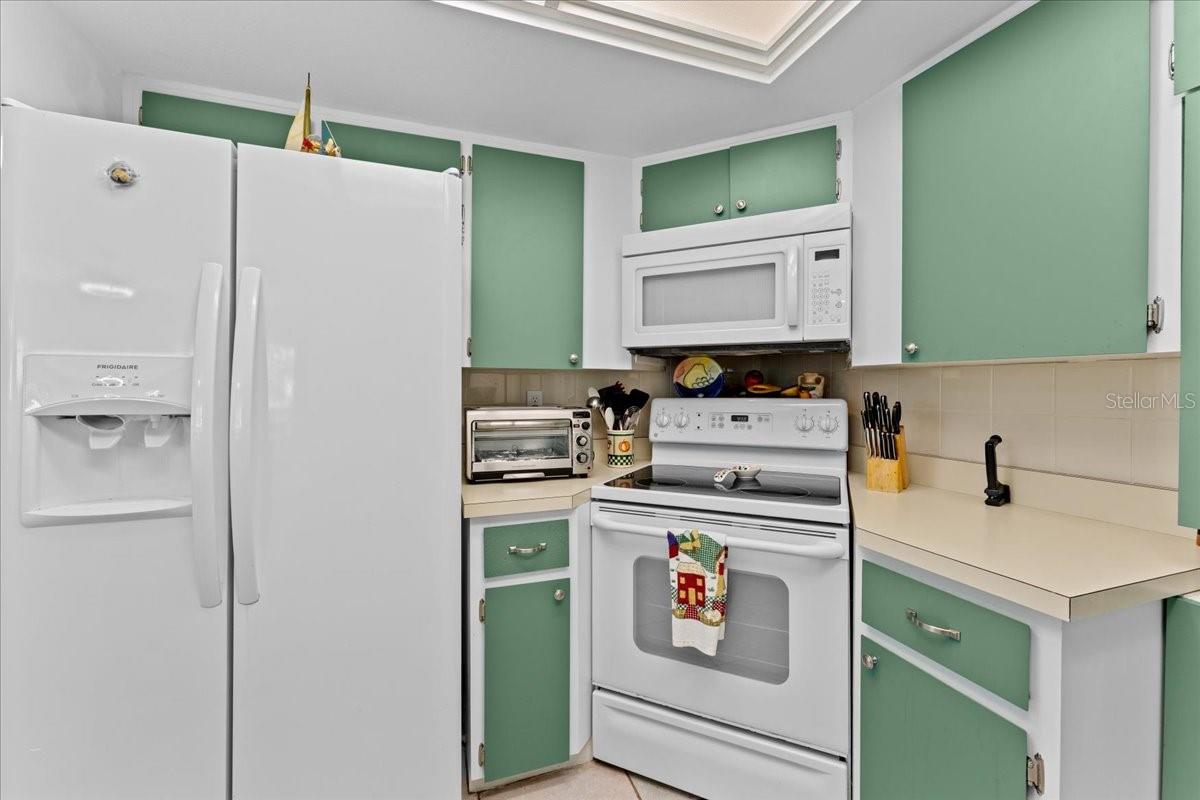 DUNES POINTE CONDO - Residential Lease