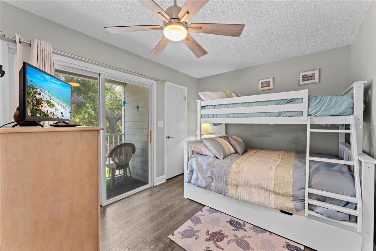 DUNES POINTE CONDO - Residential Lease