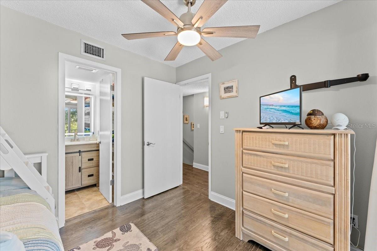 DUNES POINTE CONDO - Residential Lease