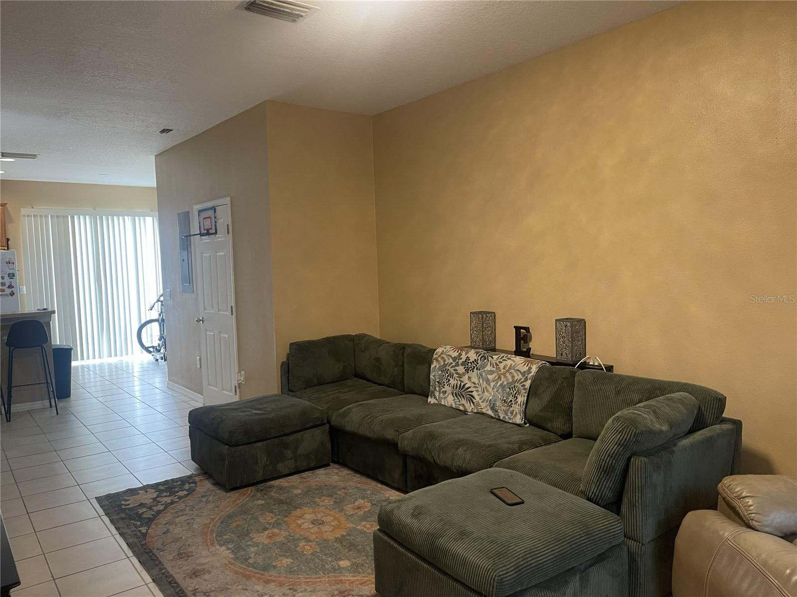 TOWNHOMES OF BAY PORT COLONY - Residential Lease