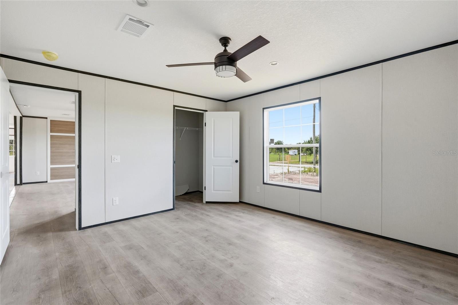 VIKING ESTATES - Residential