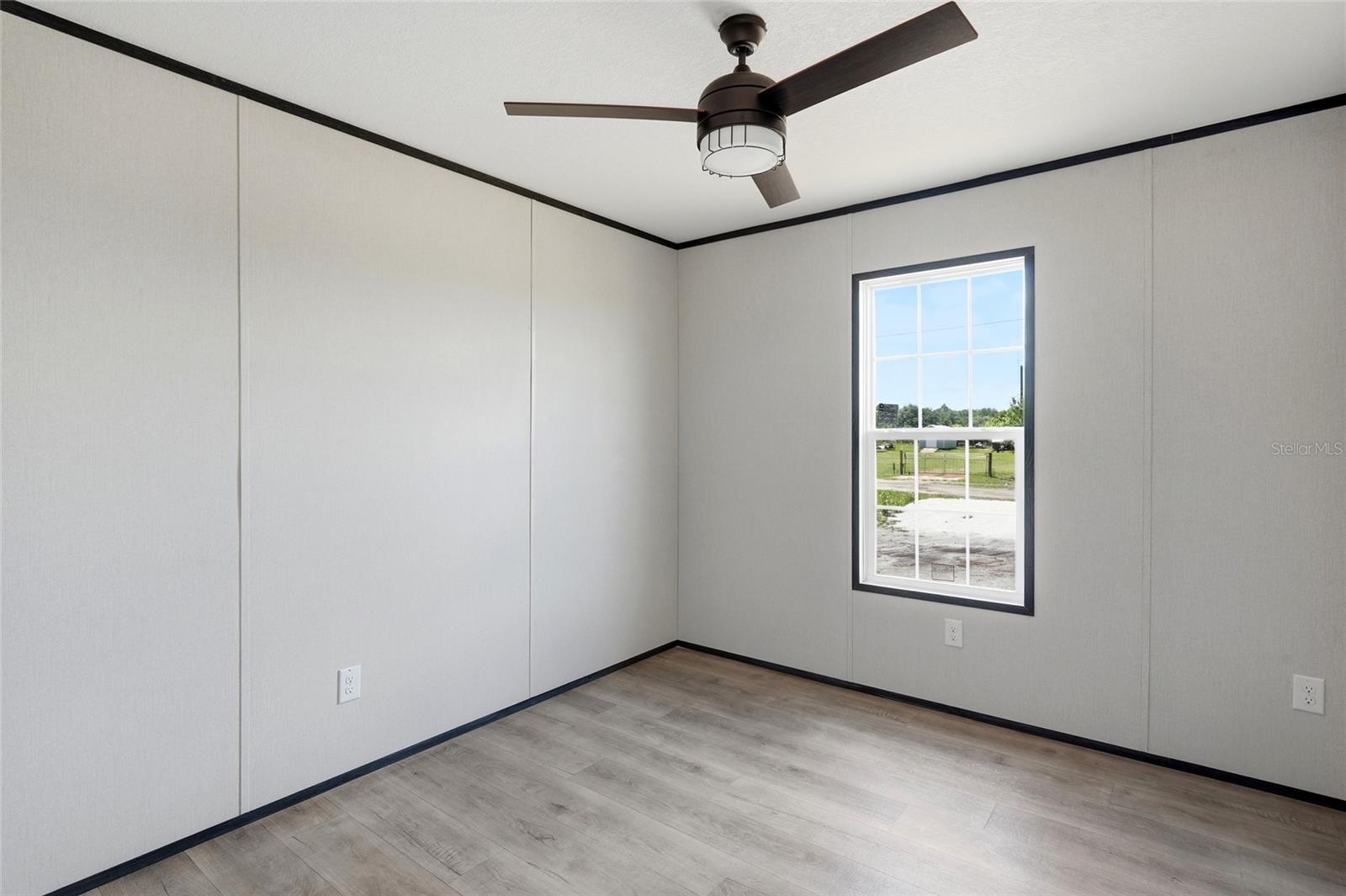 VIKING ESTATES - Residential