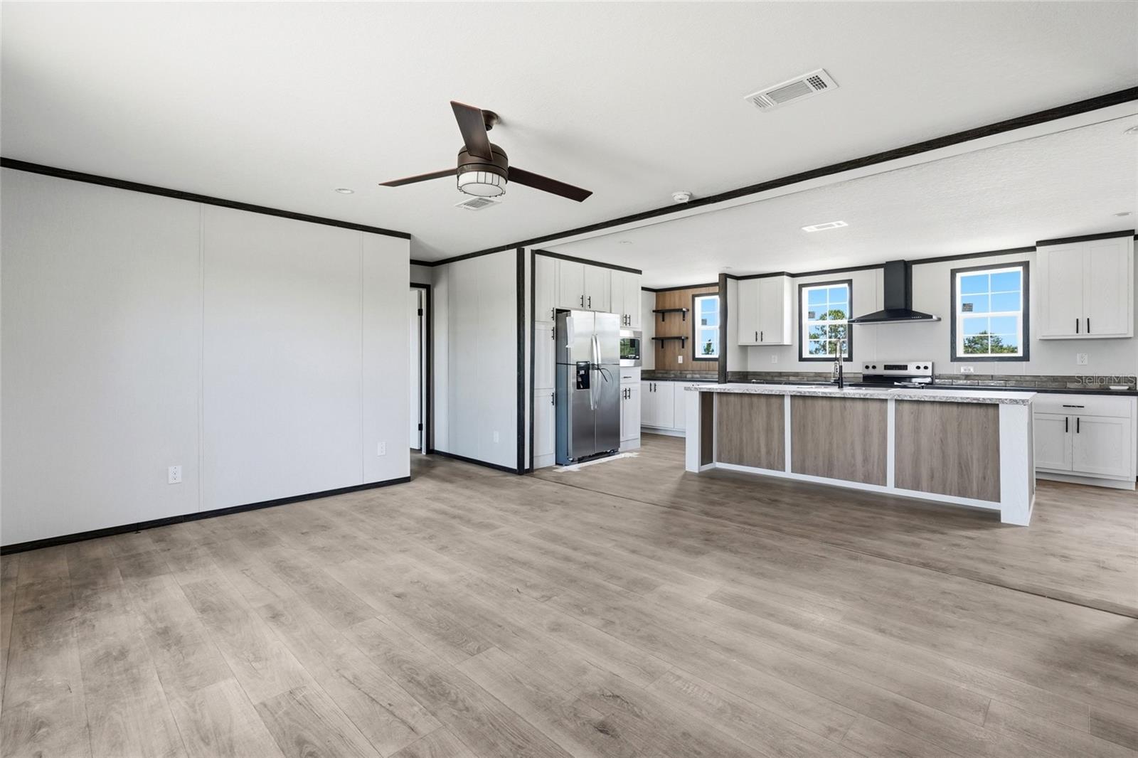 VIKING ESTATES - Residential