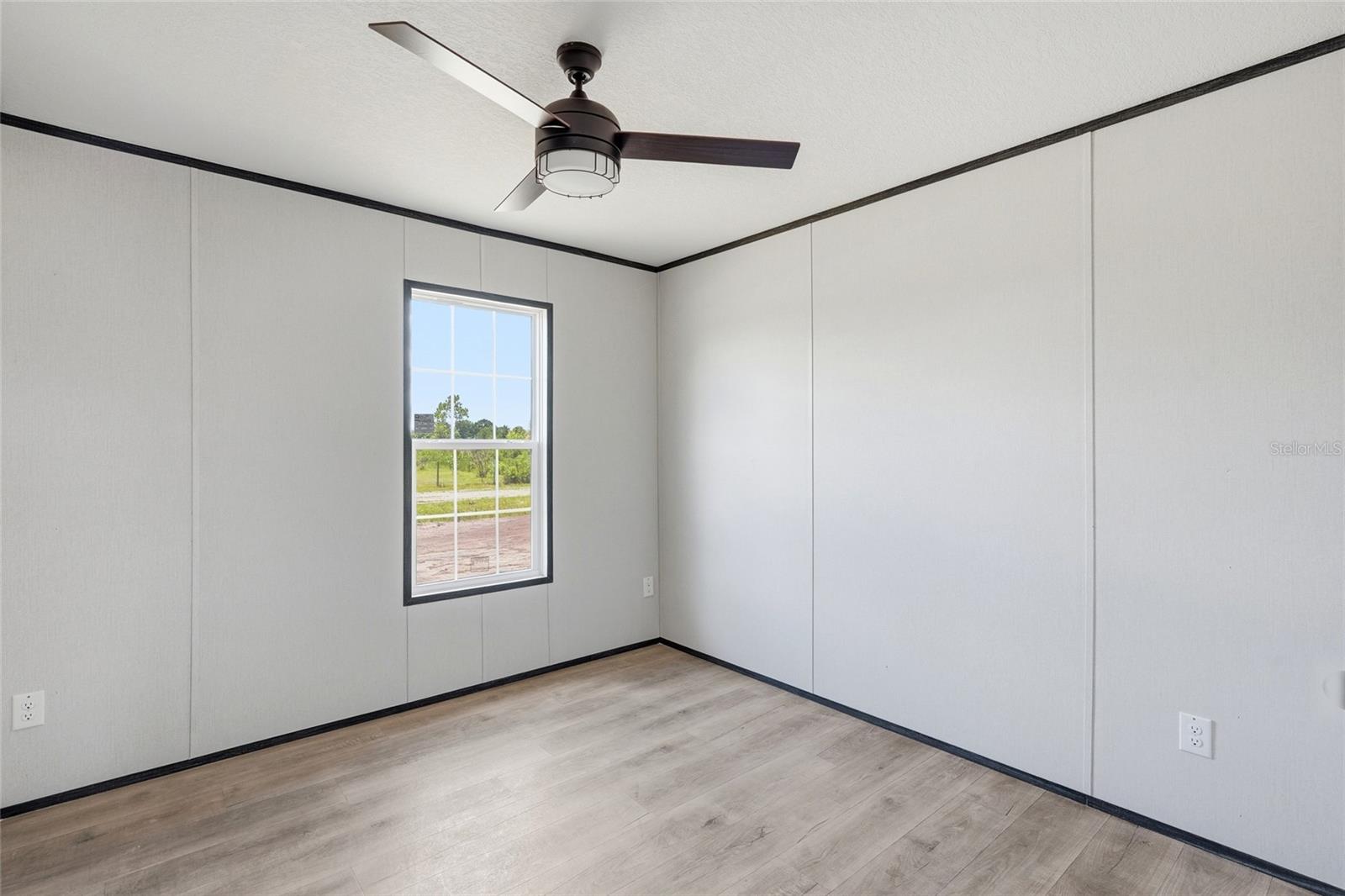 VIKING ESTATES - Residential