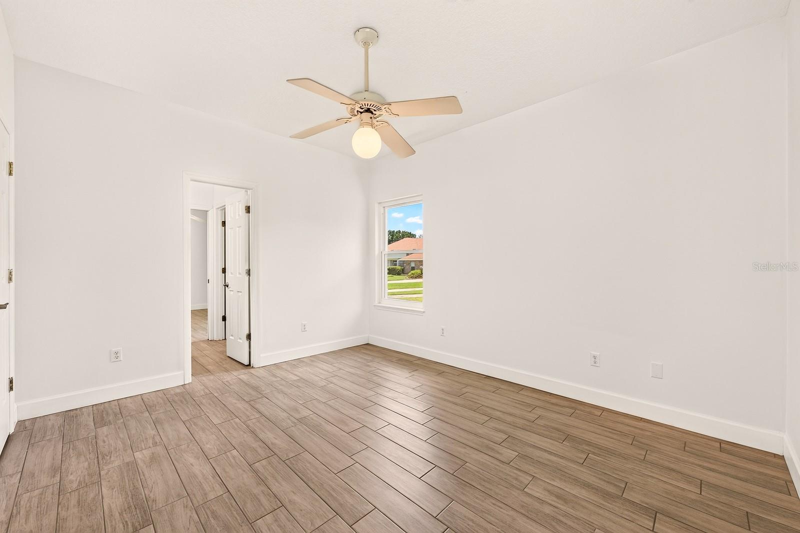 BENTLEY OAKS - Residential