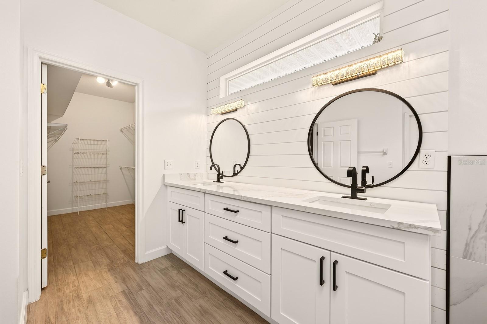 BENTLEY OAKS - Residential