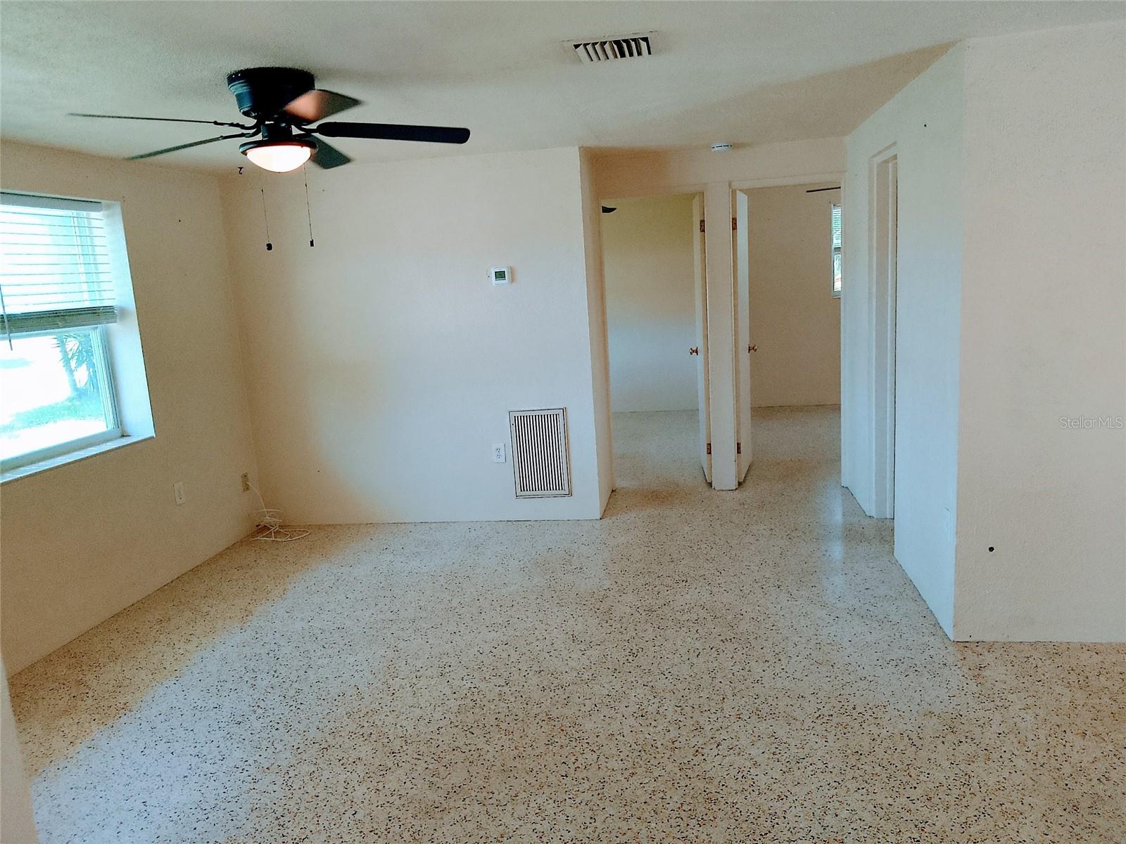 SOUTH VENICE - Residential