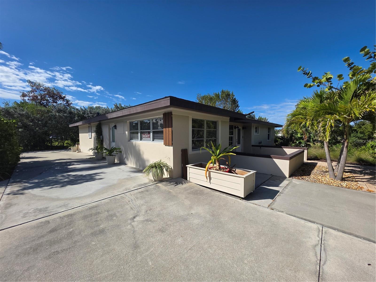 WOODS 2ND ADD - Residential Income