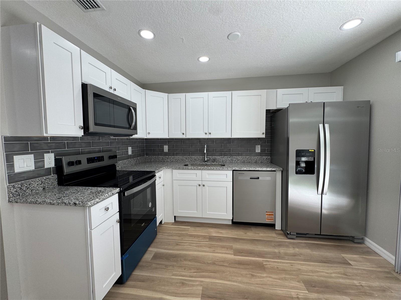 CLERMONT - Residential Lease