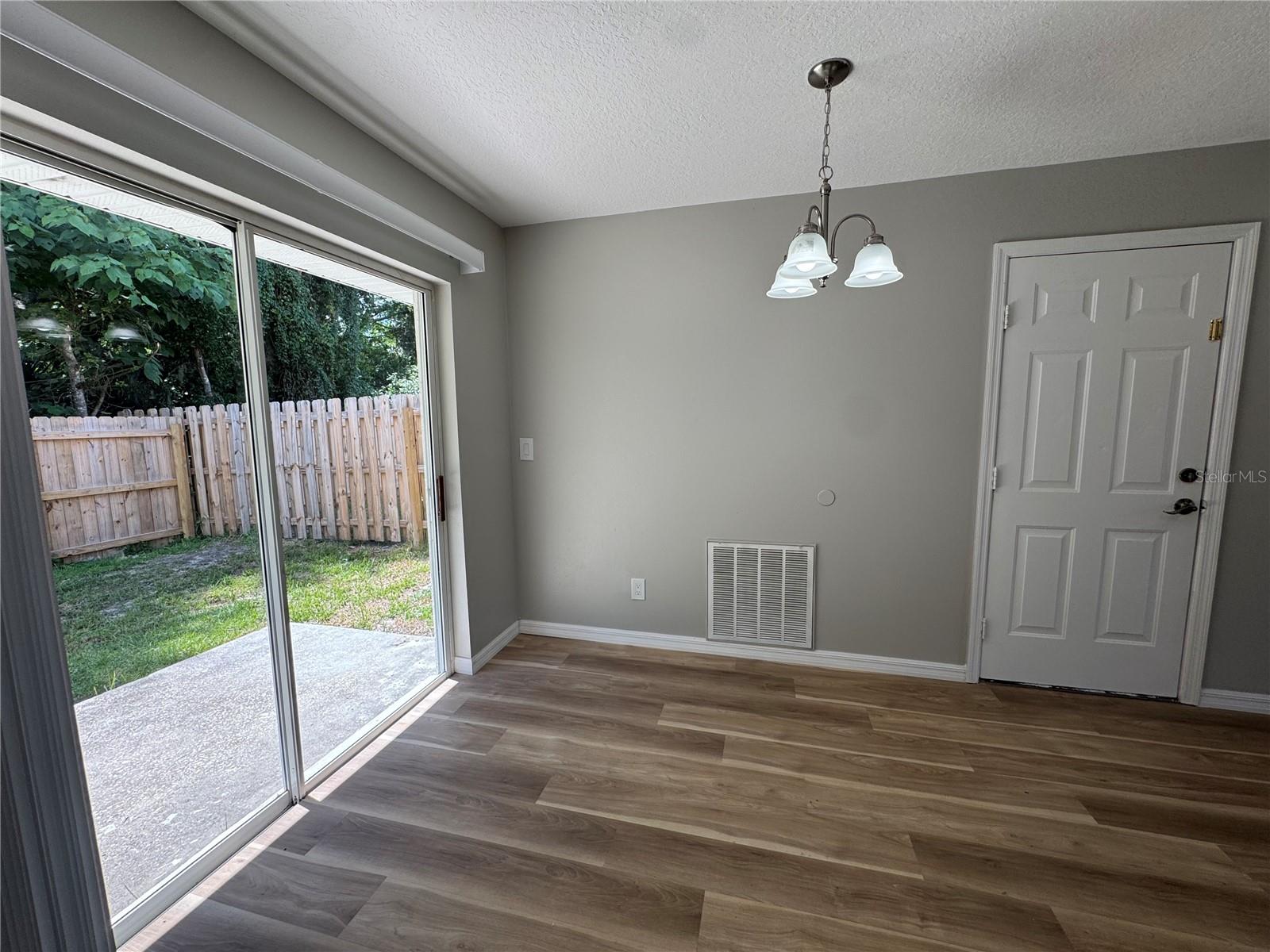 CLERMONT - Residential Lease