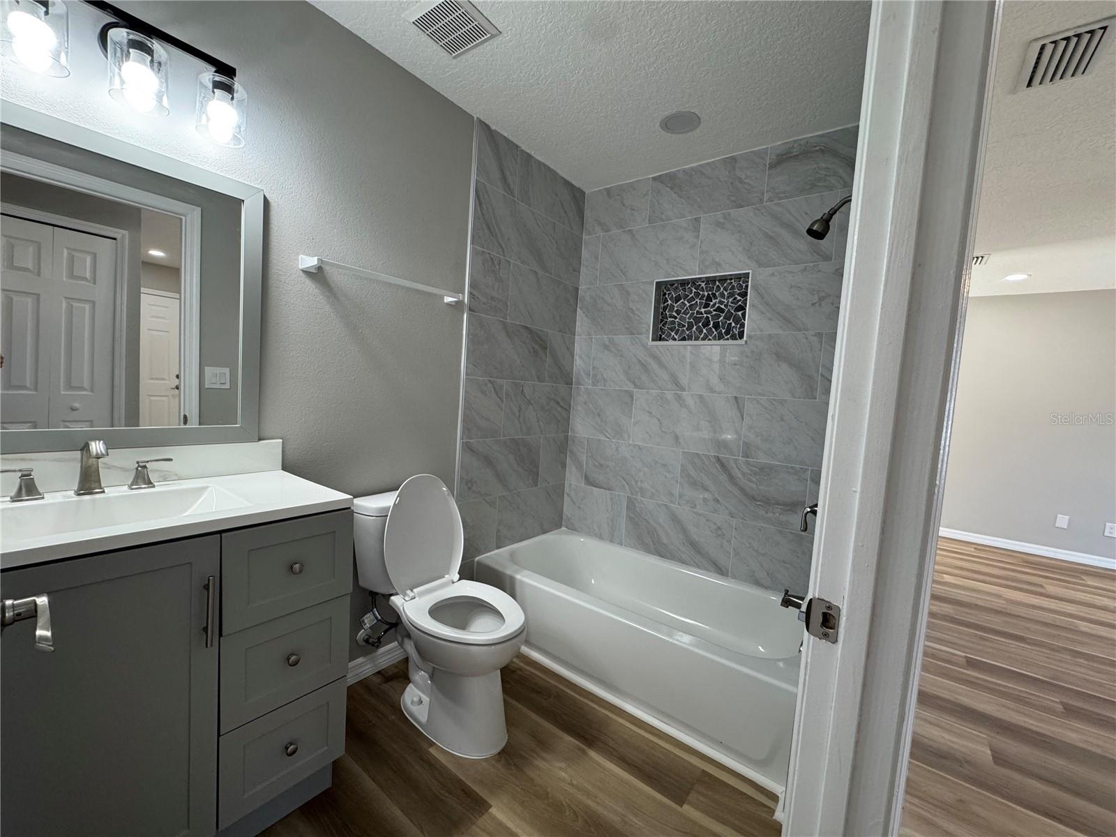 CLERMONT - Residential Lease