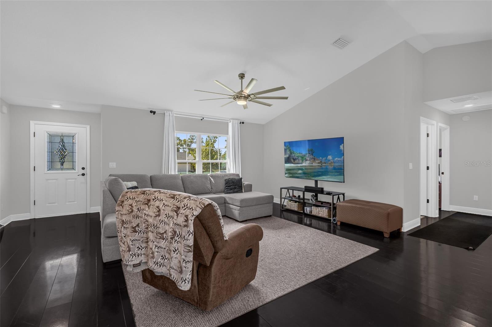 KINGSLAND COUNTRY ESTATE WHISPERING PINES - Residential