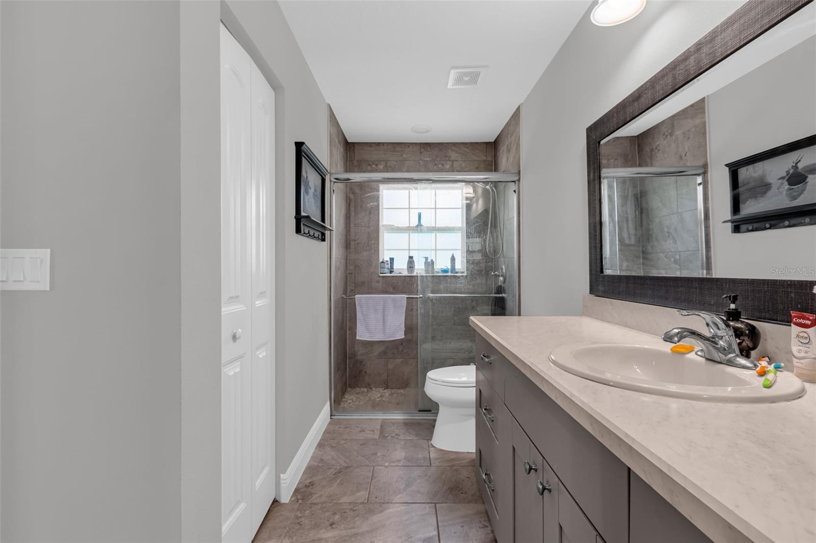 KINGSLAND COUNTRY ESTATE WHISPERING PINES - Residential