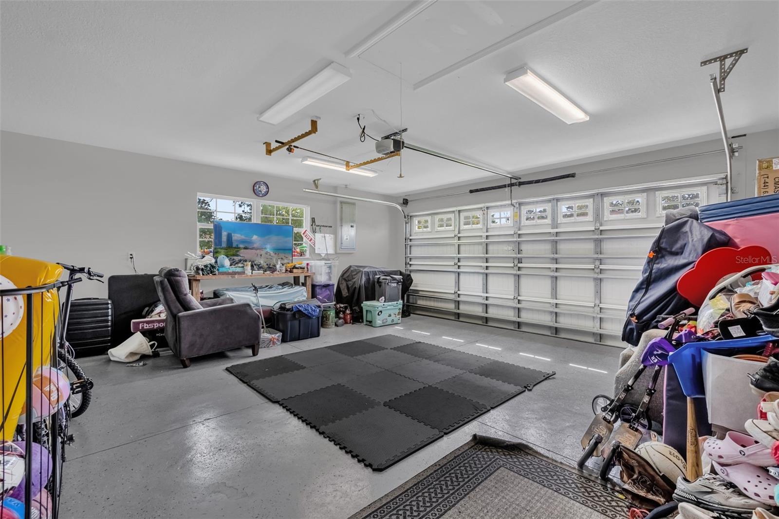 KINGSLAND COUNTRY ESTATE WHISPERING PINES - Residential