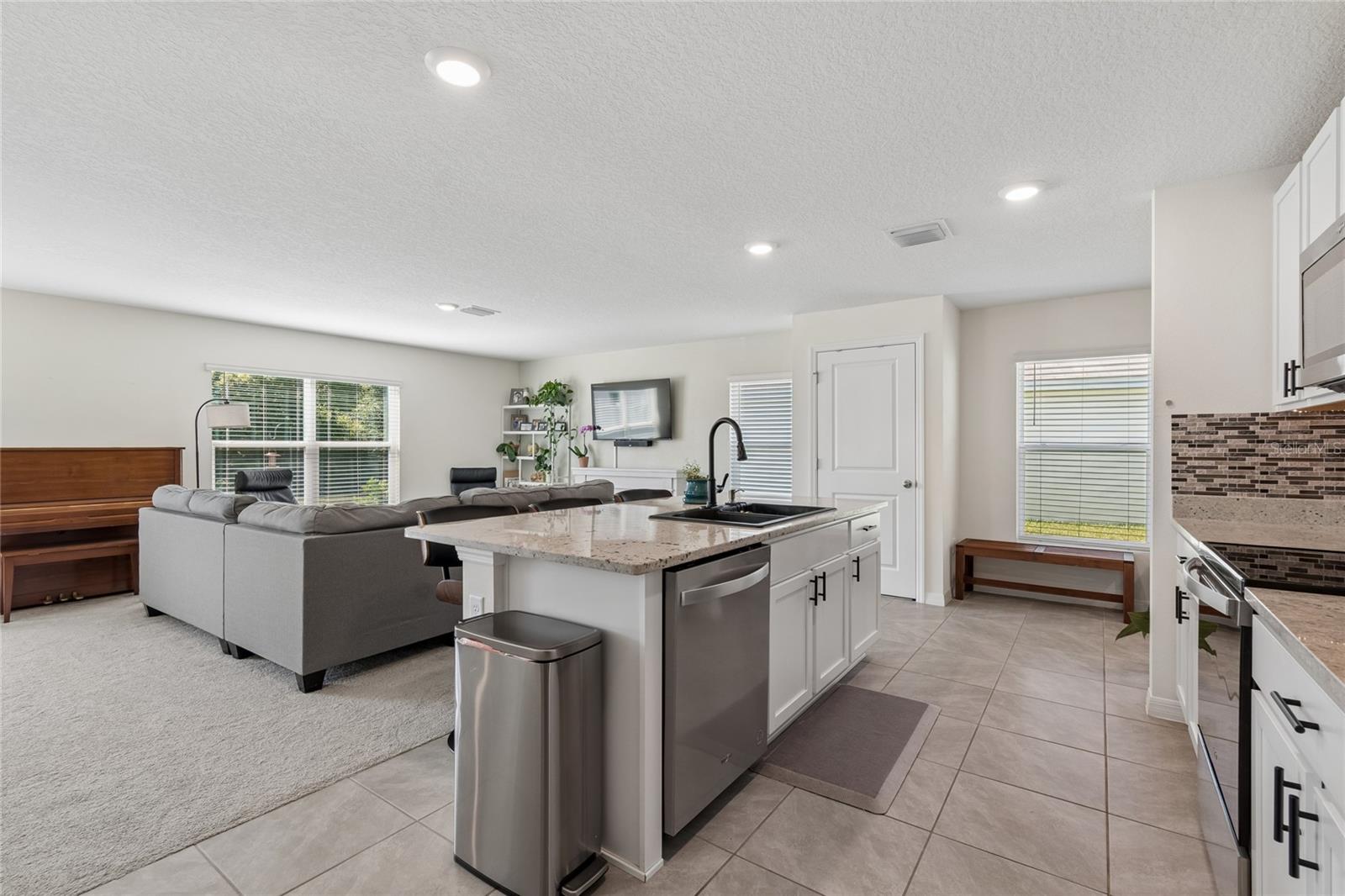 SUWANNEE LAKESIDE PH 2 & 3 - Residential