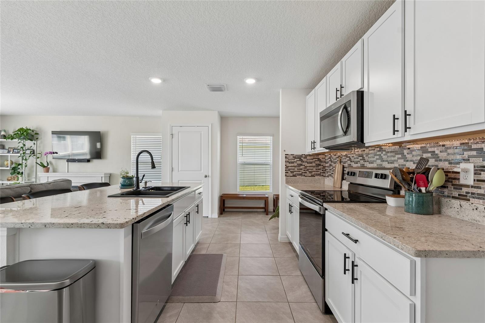 SUWANNEE LAKESIDE PH 2 & 3 - Residential
