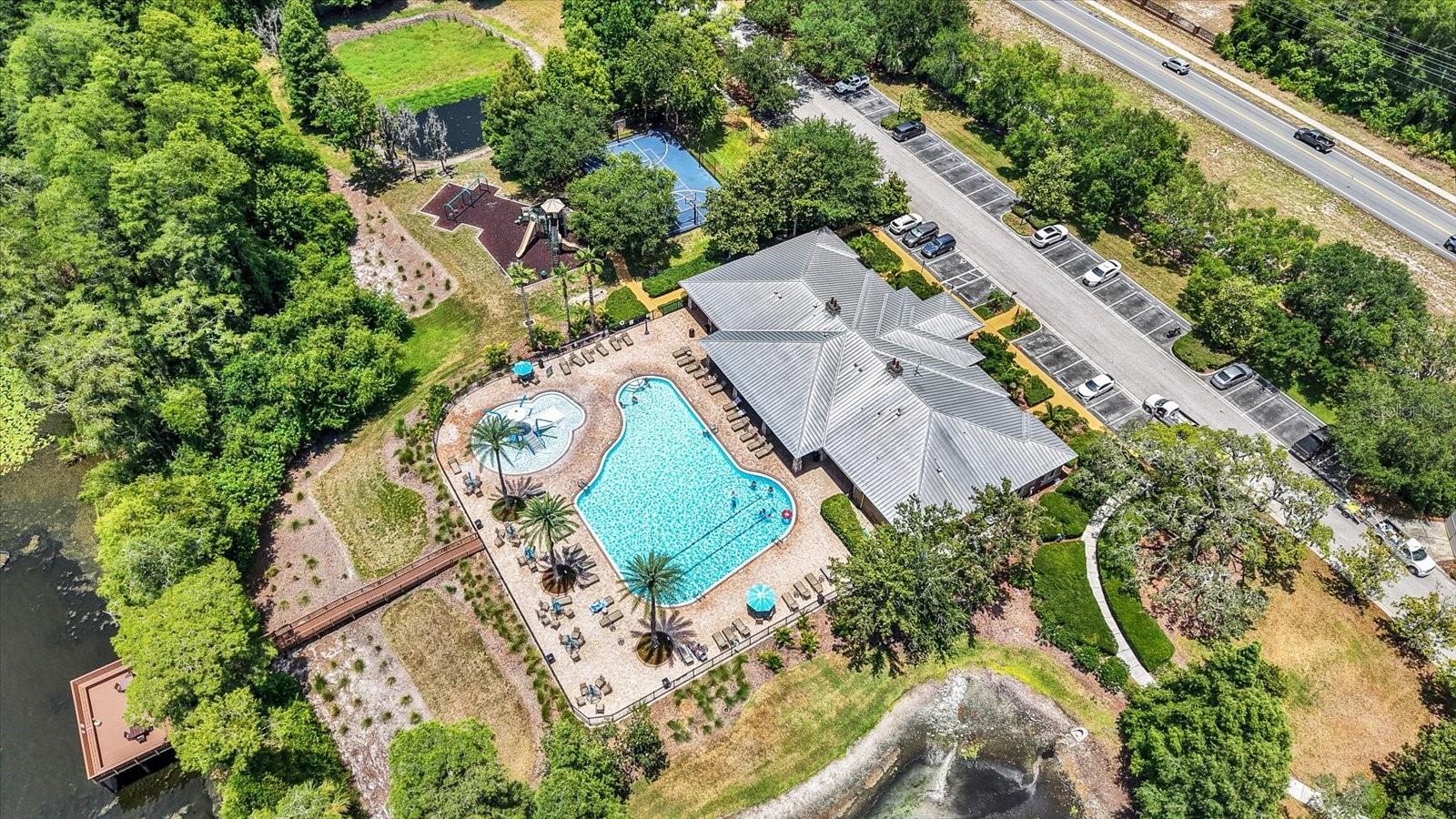 WATERS EDGE 01 - Residential