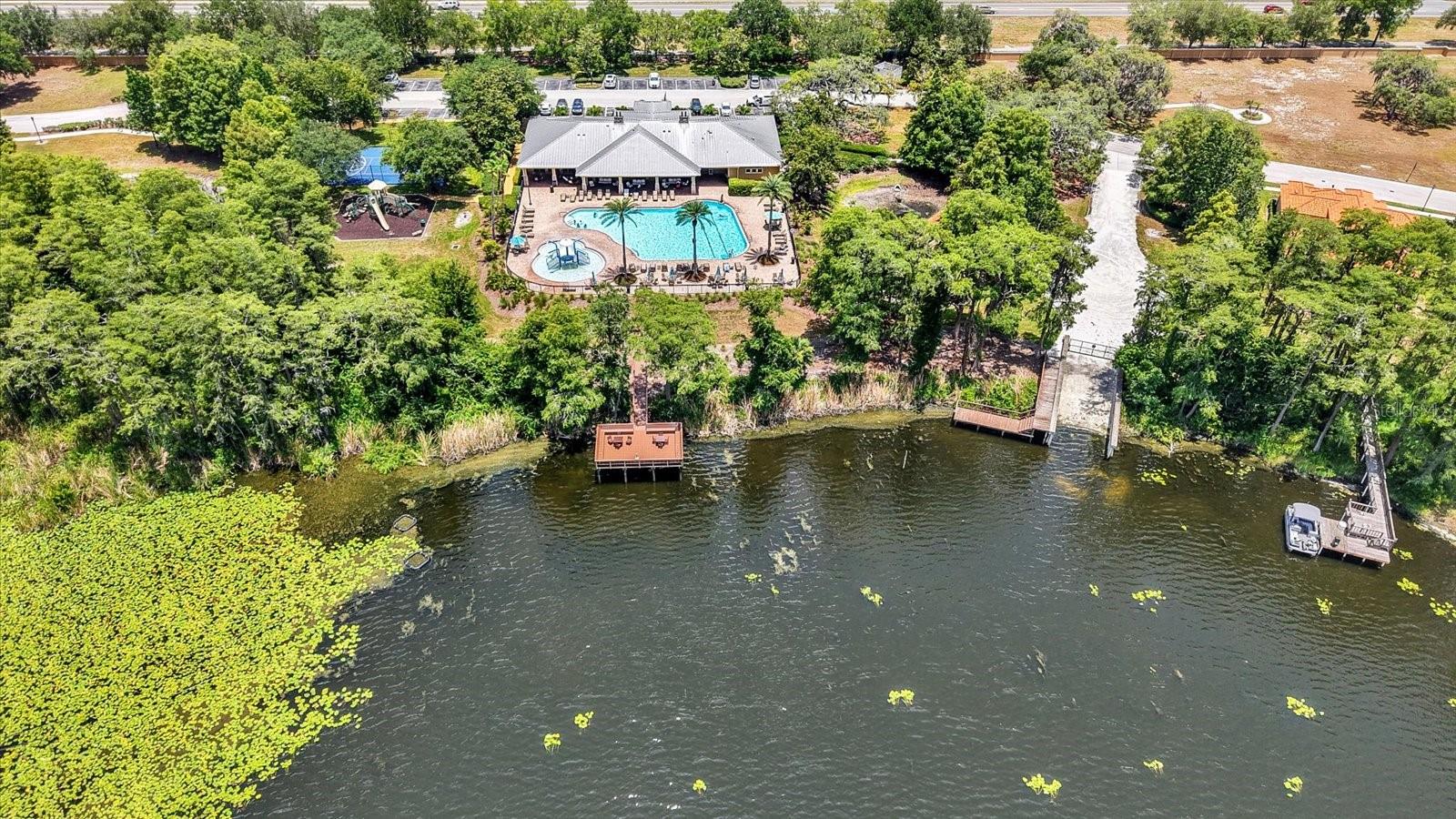 WATERS EDGE 01 - Residential