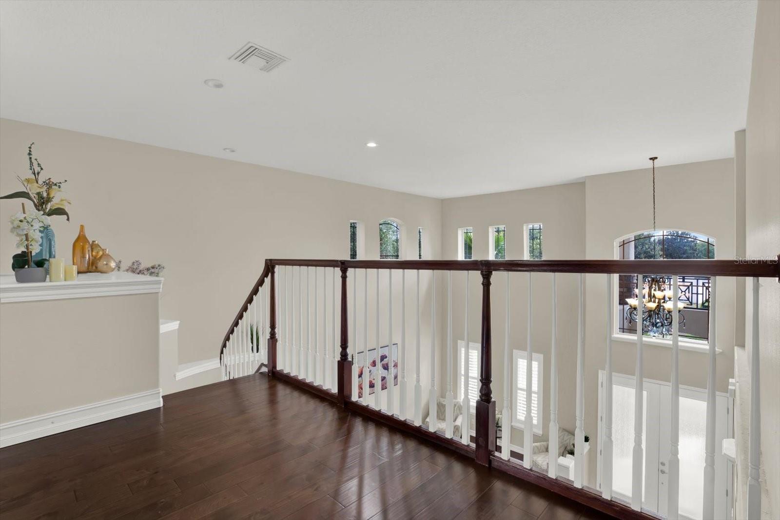 WATERS EDGE 01 - Residential