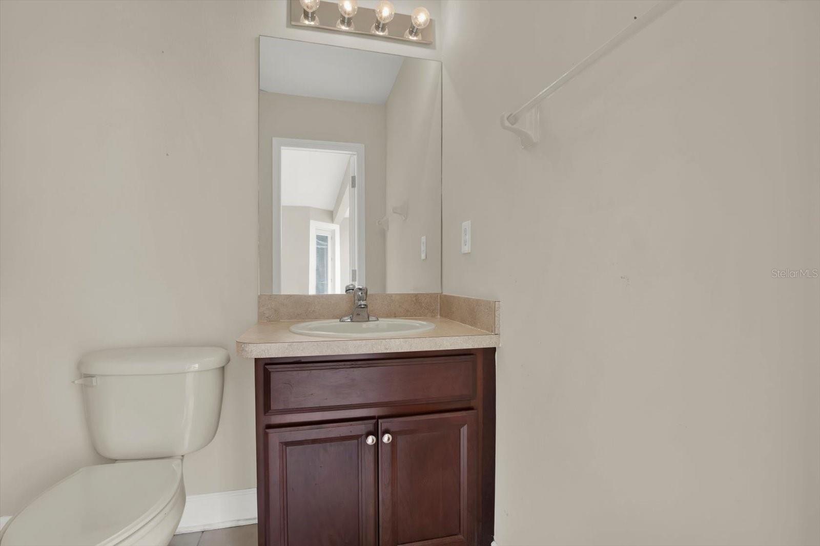 WATERS EDGE 01 - Residential