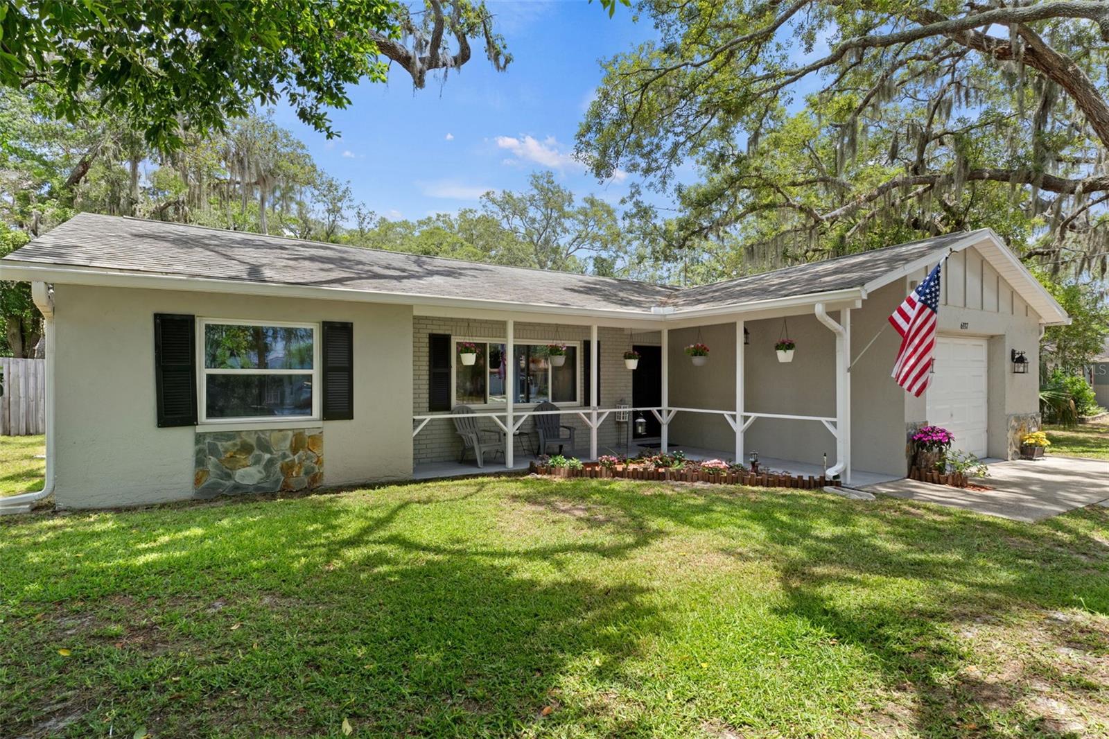 SPRING HILL - Residential