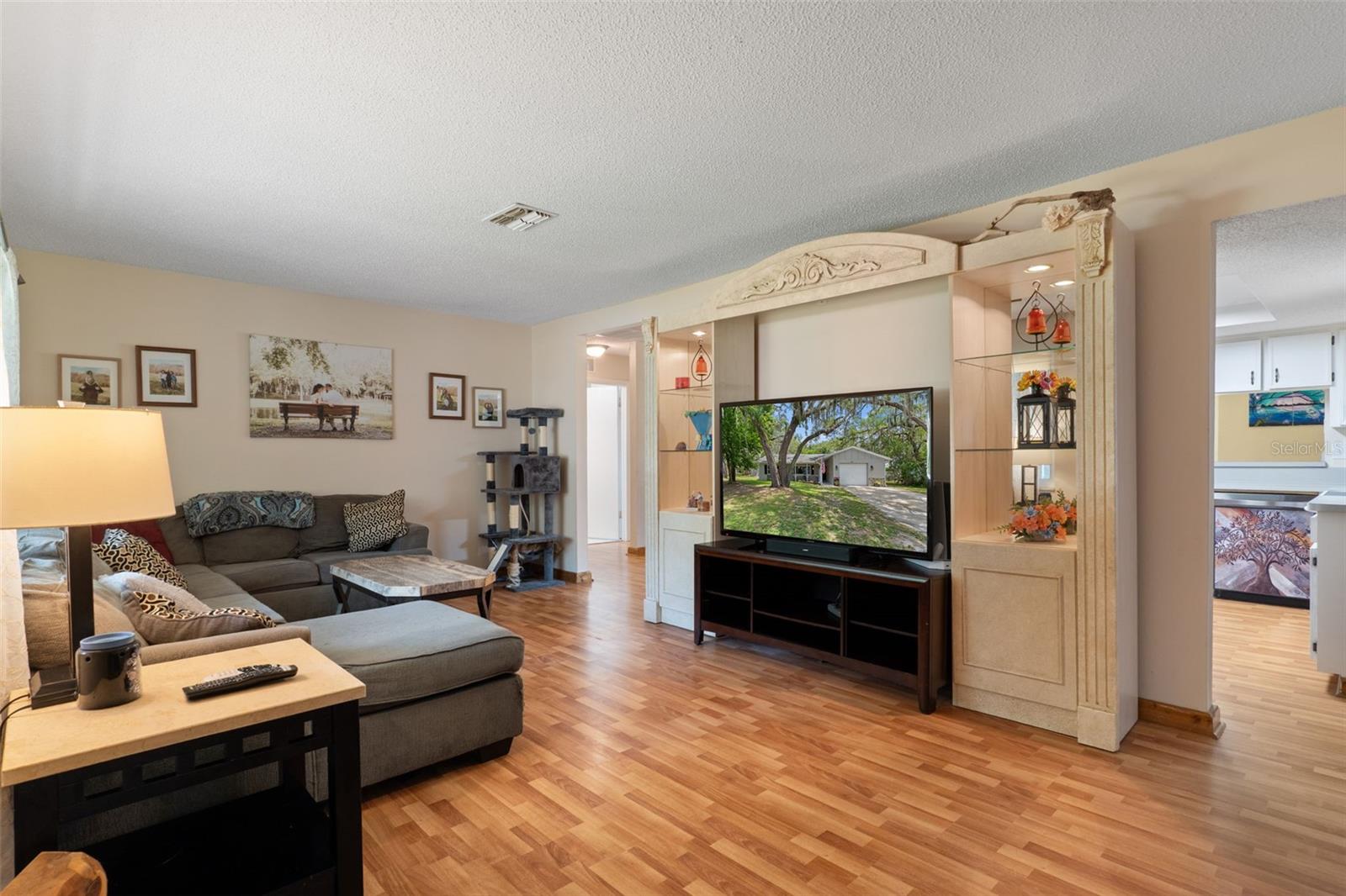 SPRING HILL - Residential