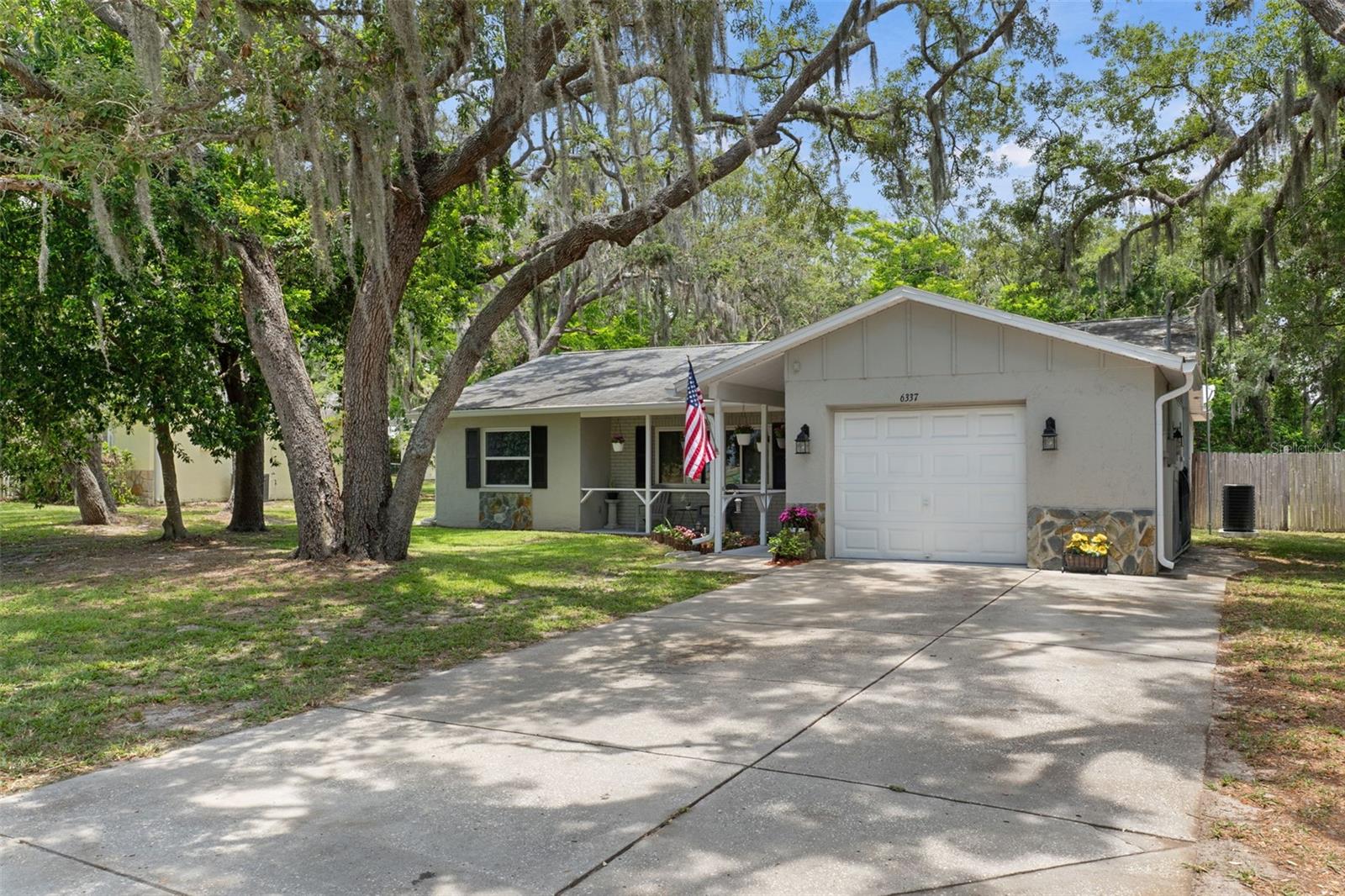 SPRING HILL - Residential