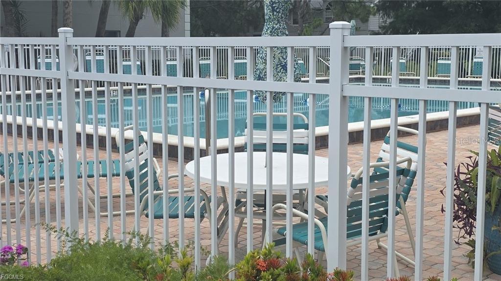 SUMMERLIN TRACE CONDO 01-15 - Residential