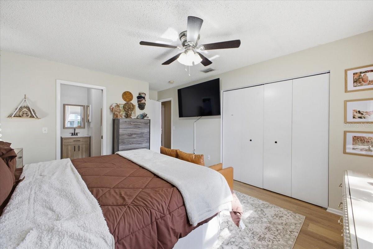 RIVER HAVEN - Residential