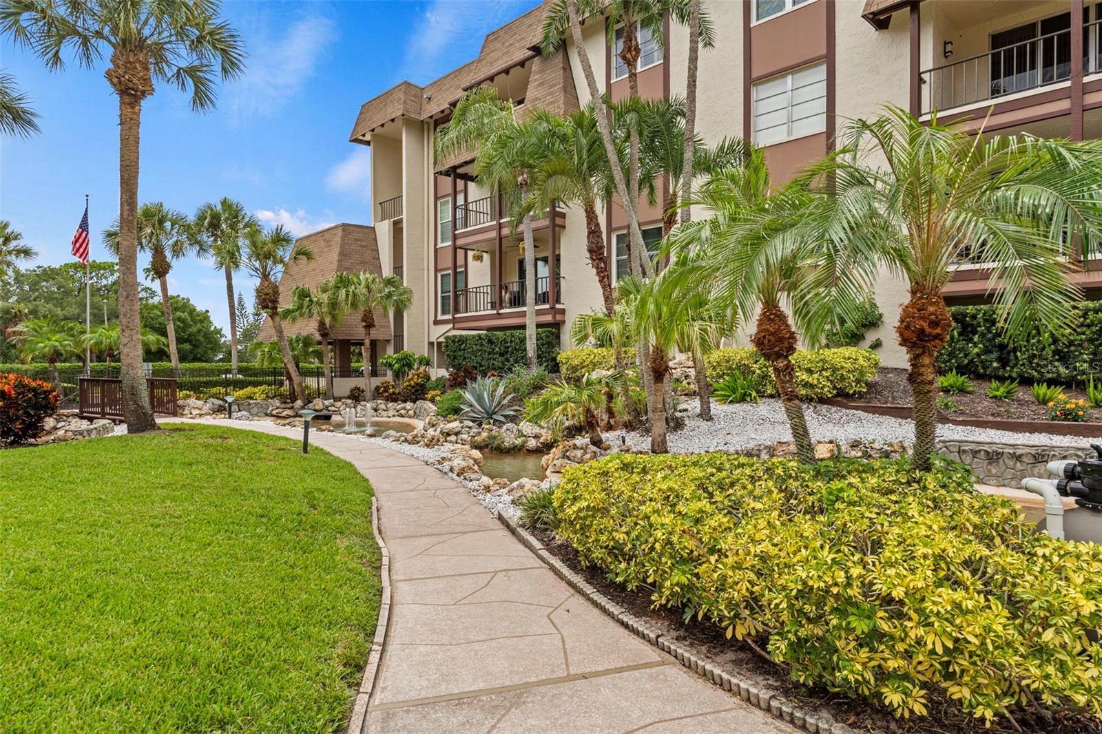BRYNNWOOD CONDO 1 - Residential