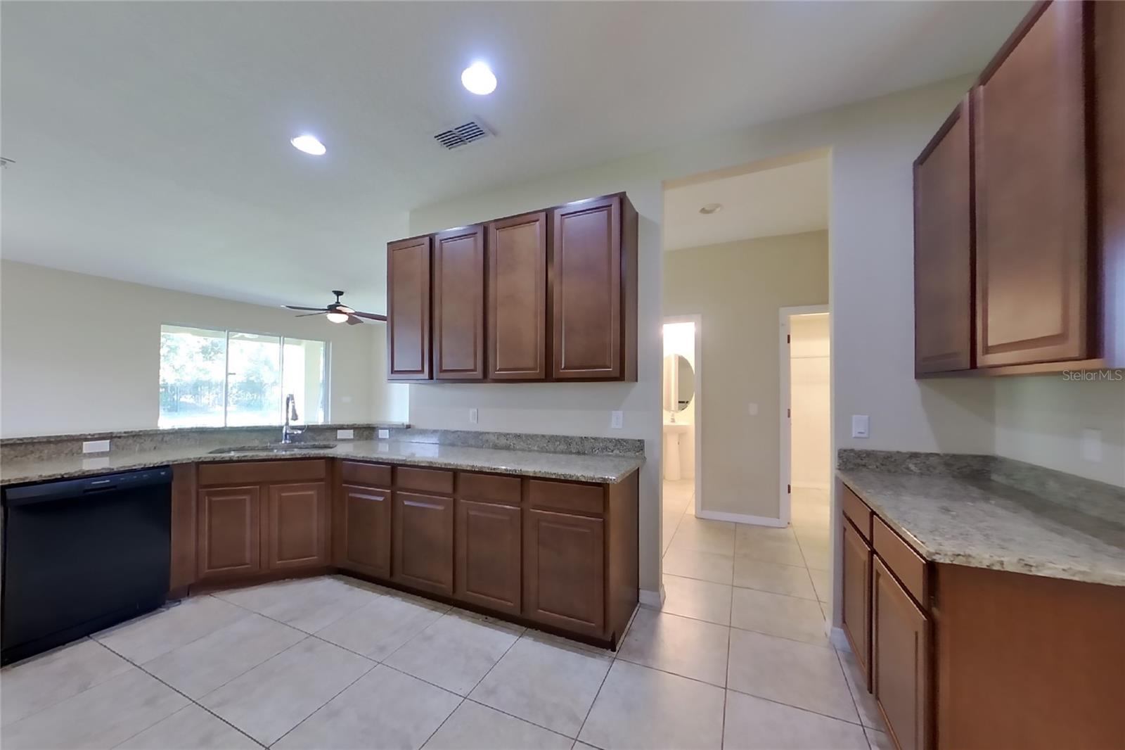 HAMMOCK POINTE SUB - Residential