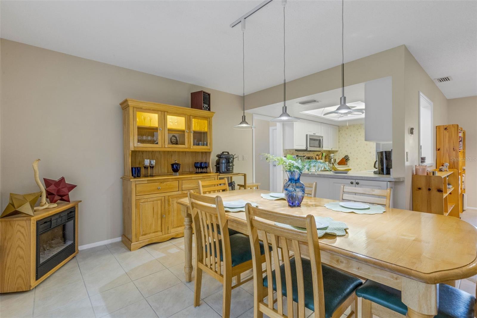 VILLAGE GREEN OF BRADENTON - Residential