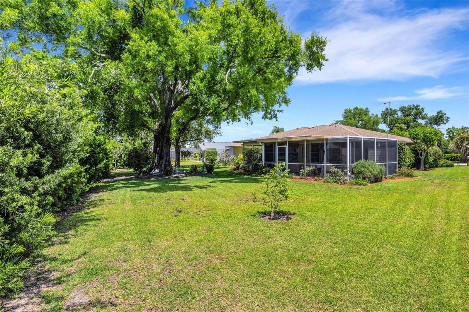 VILLAGE GREEN OF BRADENTON - Residential