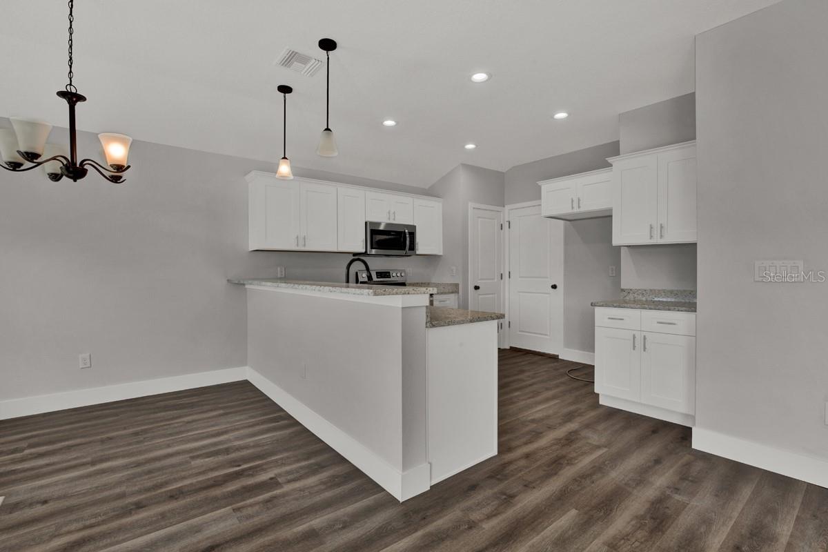 SEBRING COUNTRY ESTATE SEC 03 - Residential