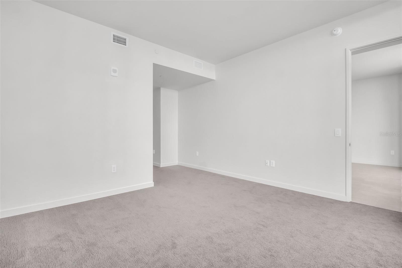 400 CENTRAL - Residential Lease