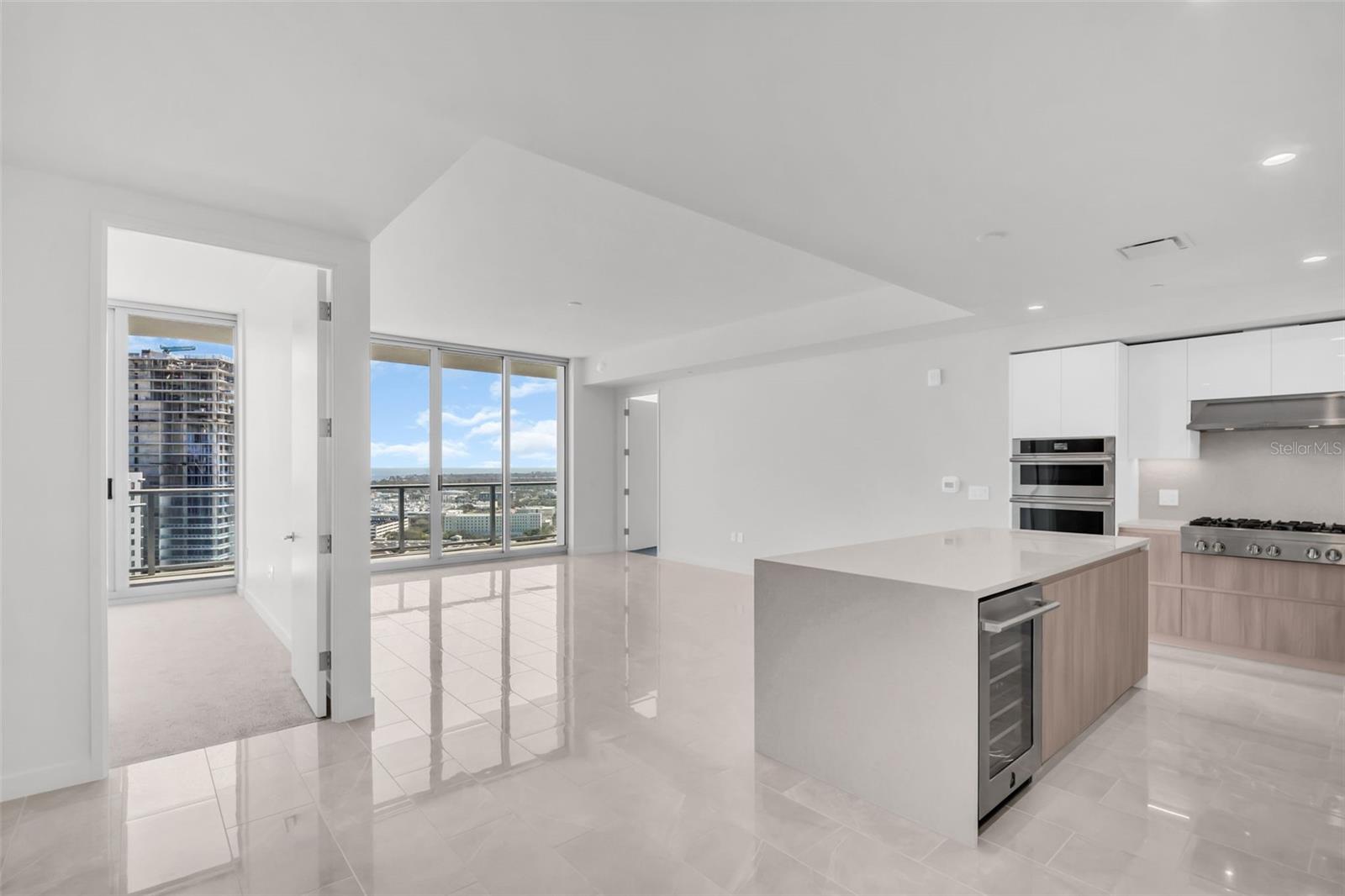400 CENTRAL - Residential Lease