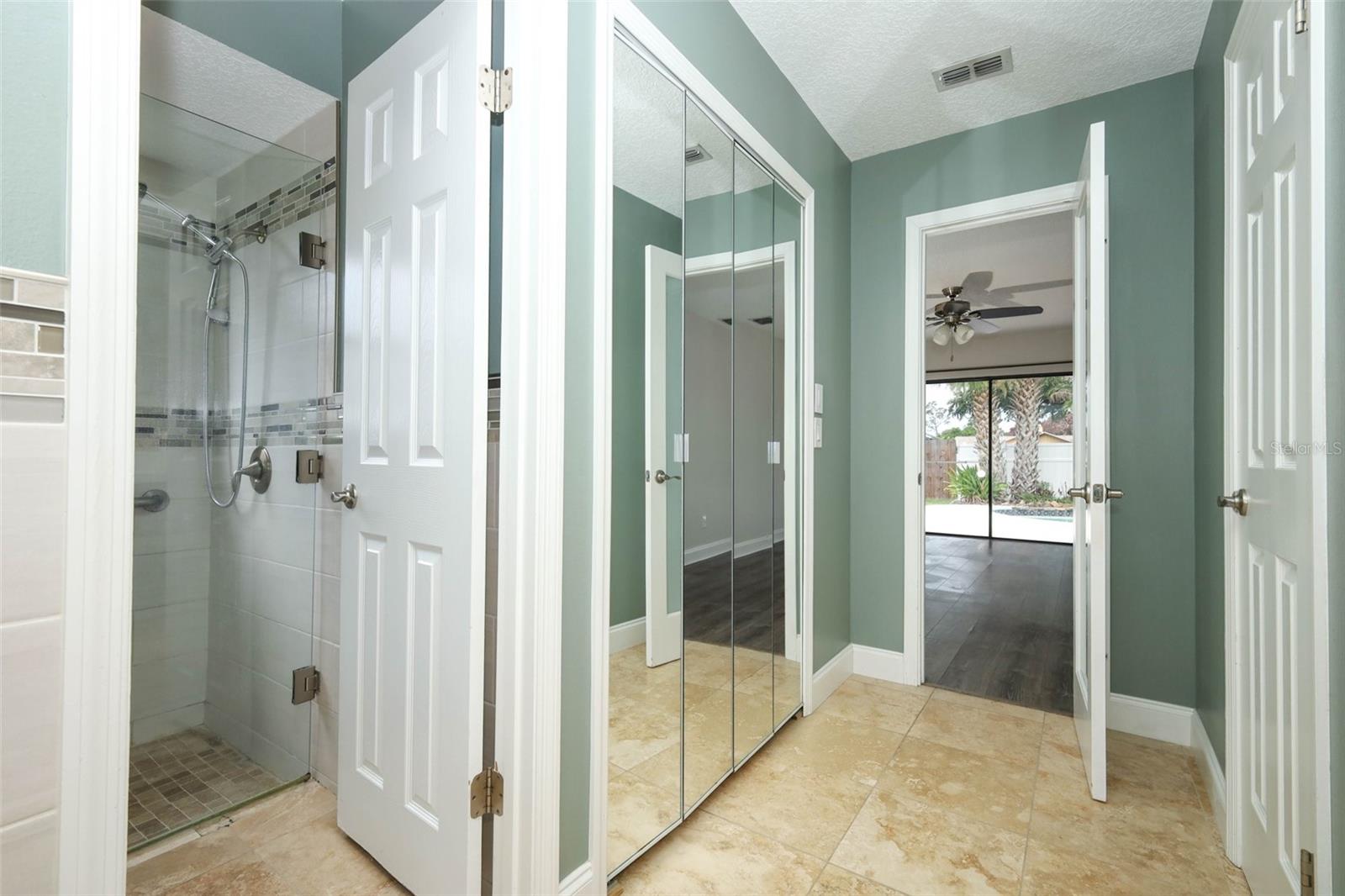 SILVER WOODS PH 02 - Residential