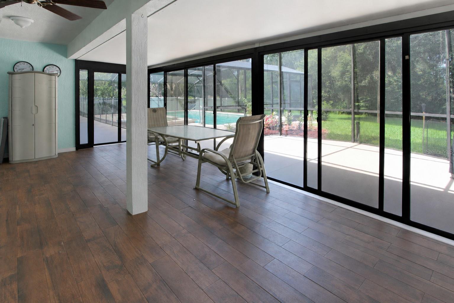 SILVER LAKE ESTATES - Residential