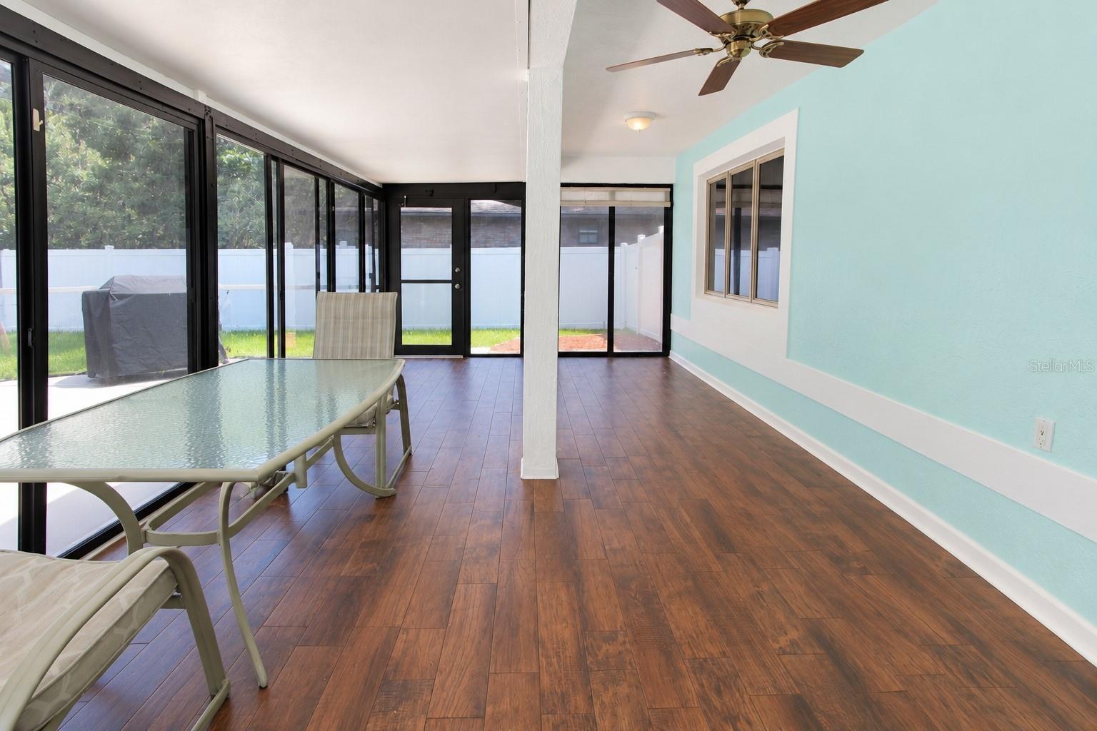 SILVER LAKE ESTATES - Residential