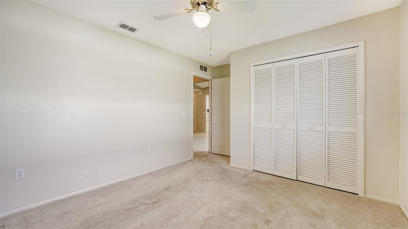 COLONIAL OAKS - Residential