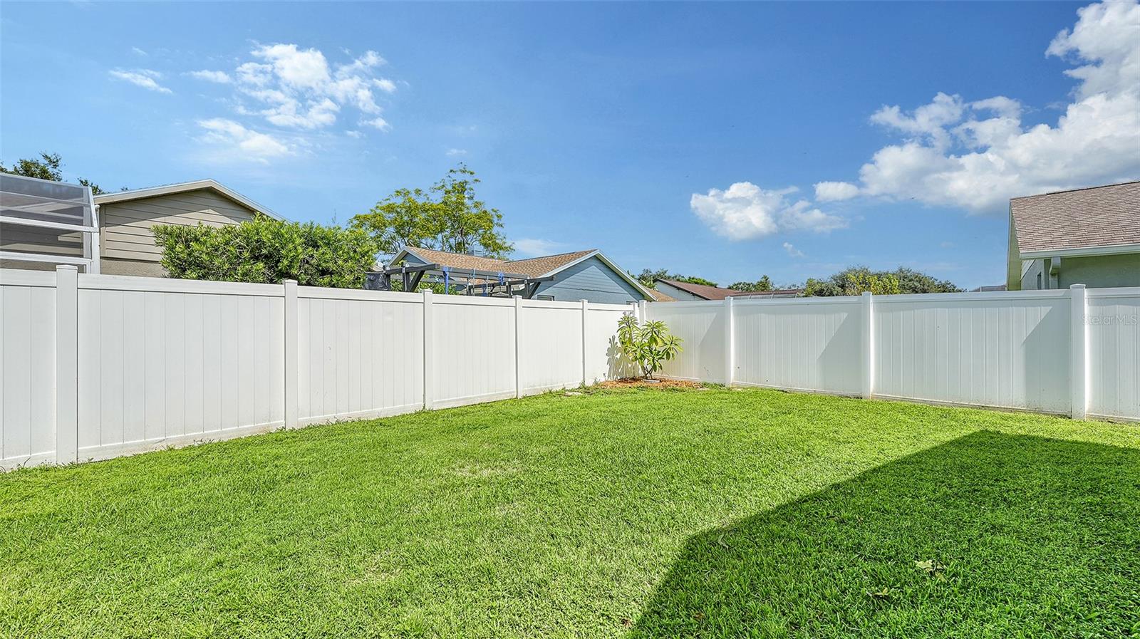 COLONIAL OAKS - Residential