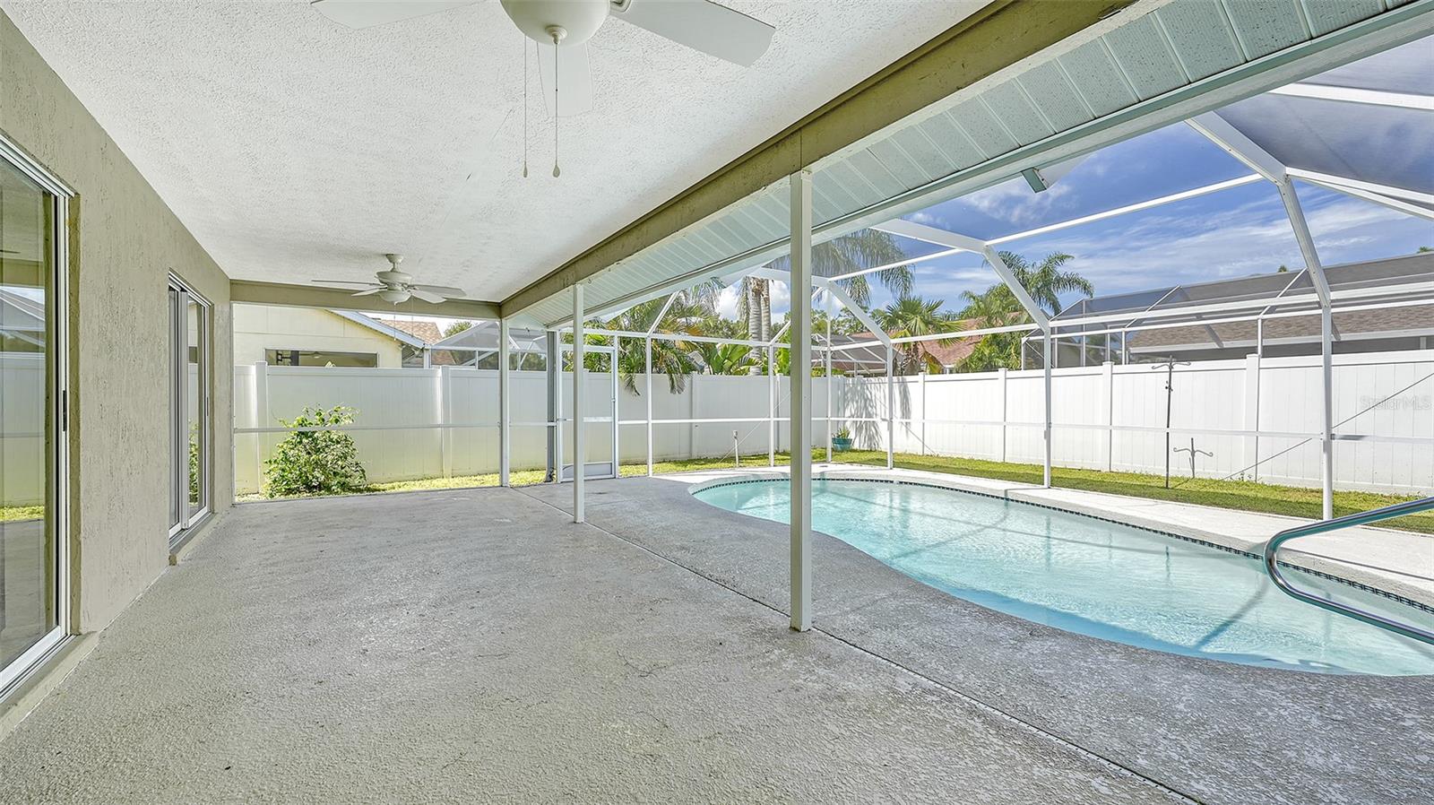 COLONIAL OAKS - Residential