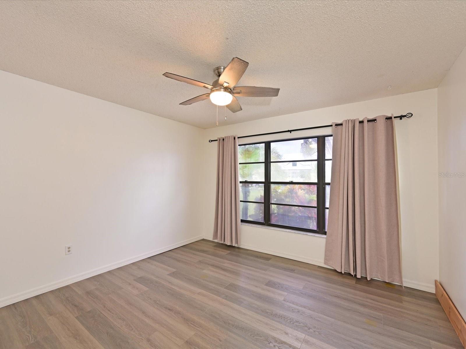 N W REGENCY - Residential