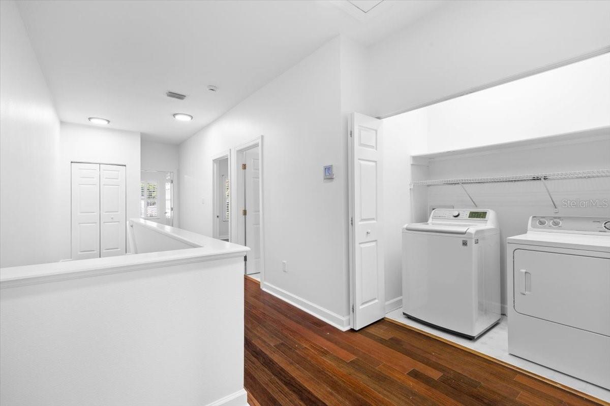 TOWNHOMES ON LINCOLN - Residential