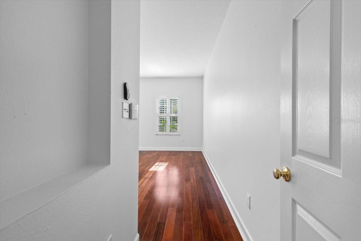 TOWNHOMES ON LINCOLN - Residential