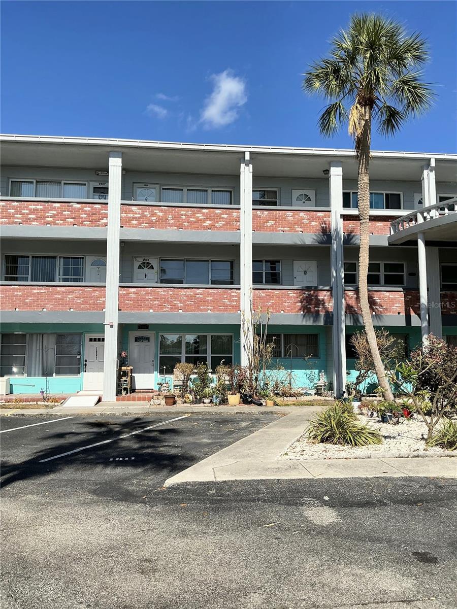 CLEARVIEW OAKS PARADISE - Residential
