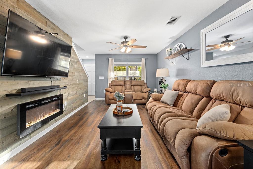 LANDINGS AT ALAFIA - Residential