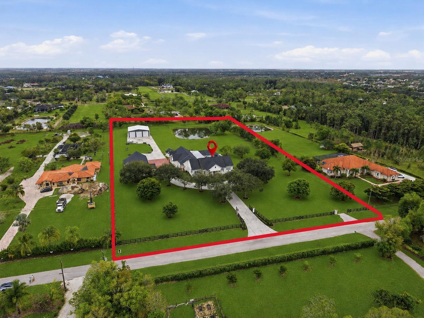 COLONIAL FARMS - Residential