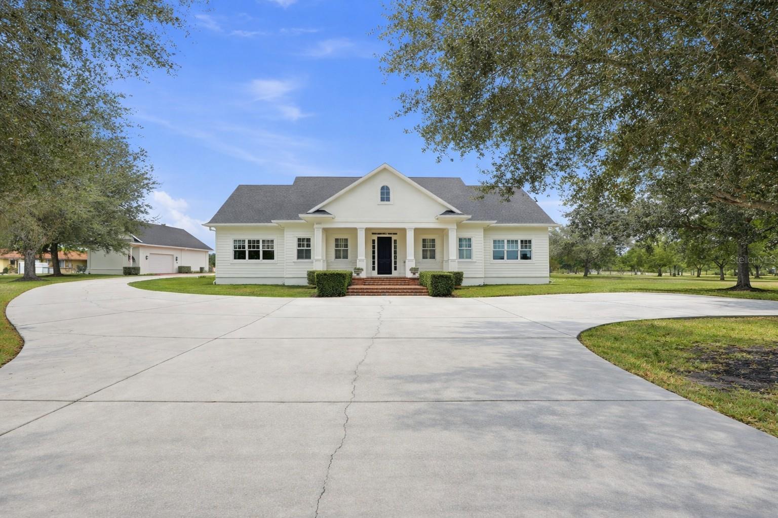 COLONIAL FARMS - Residential