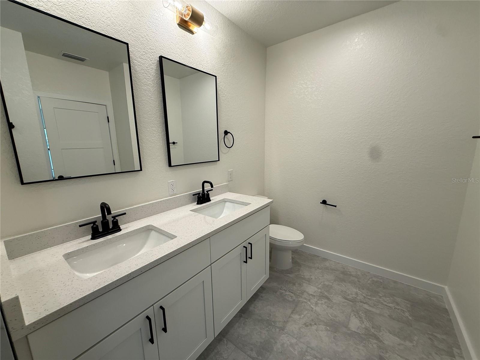 PORT CHARLOTTE SUB 08 - Residential Lease